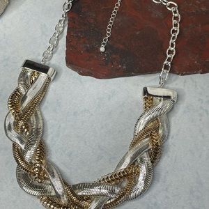 AVON Necklace NEW 🔥 Great Gift 🎁💎📿